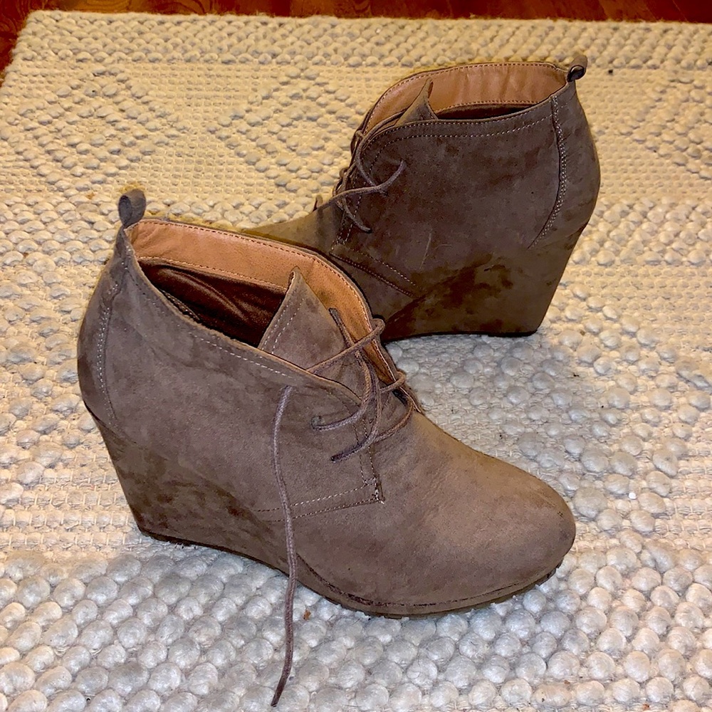 Bootie season! Atmosphere Taupe wedge booties